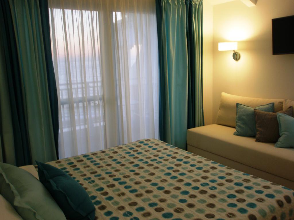 Haris Hotel Apartments And Suites Παραλία Βράχου Δωμάτιο φωτογραφία